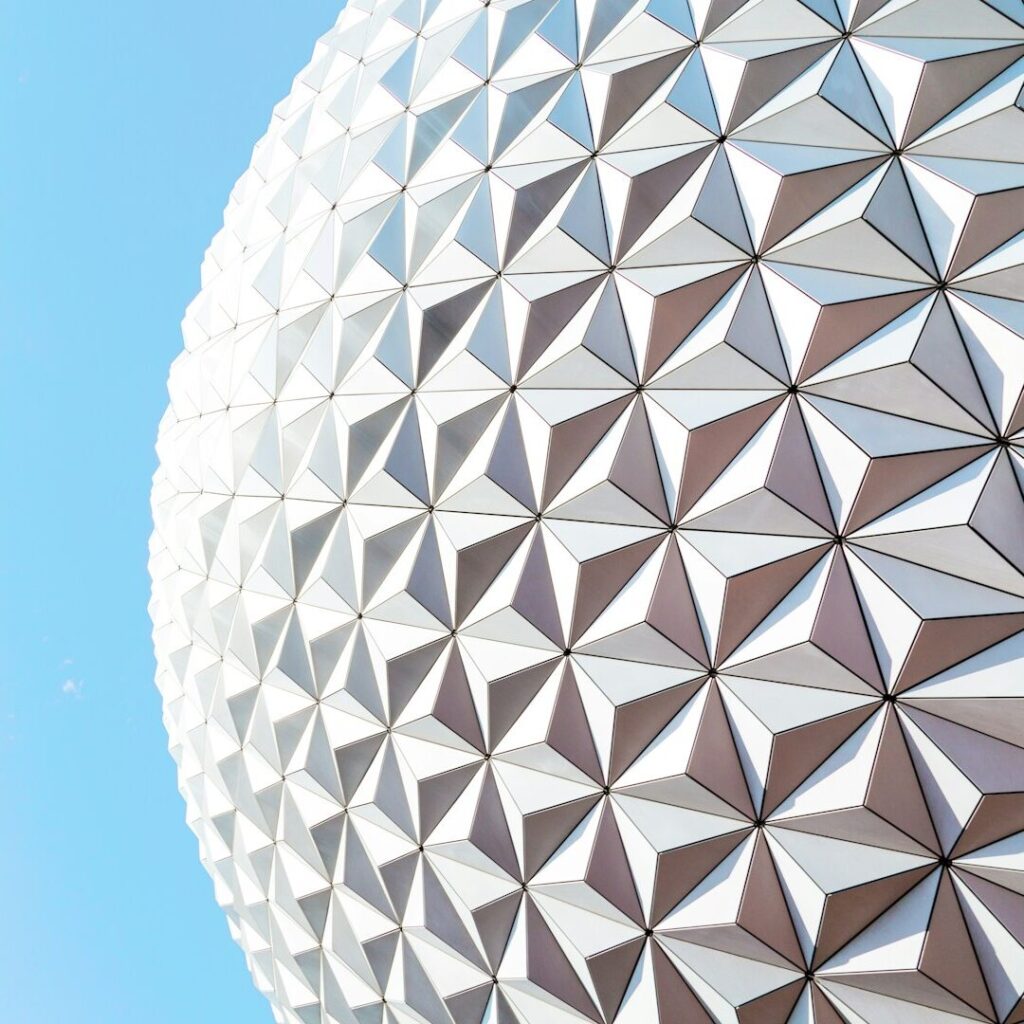 worm's-eye view of sphere structure